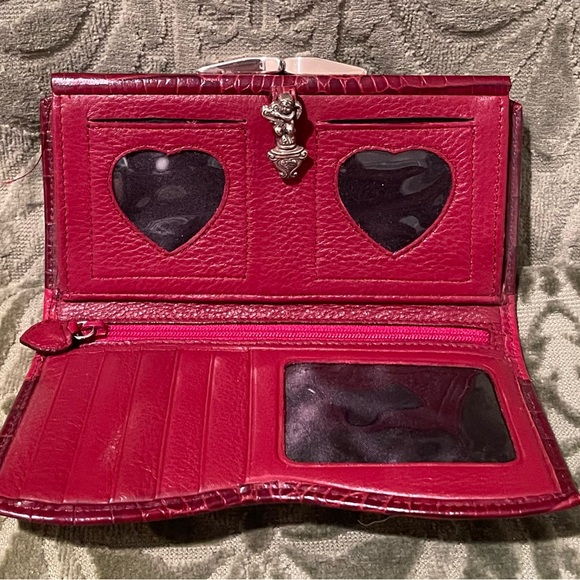 VINTAGE GENUINE BRIGHTON LOVE-HEART WALLET. - Picture 4 of 5